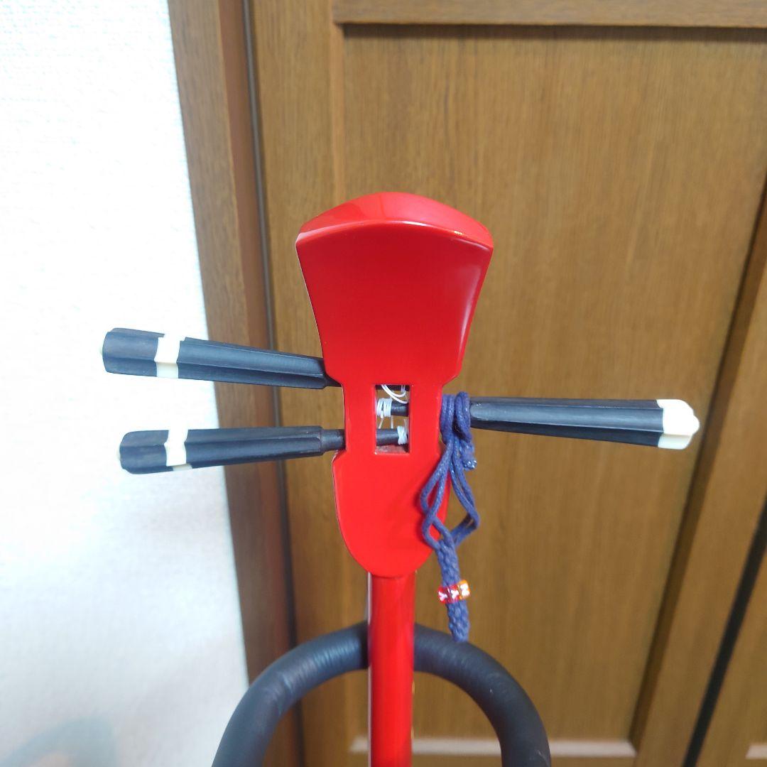 沖縄三線 人工皮 三味線 合皮 ヘビ皮柄 ⚠️漆剥がれ有ります　オマケでケース付