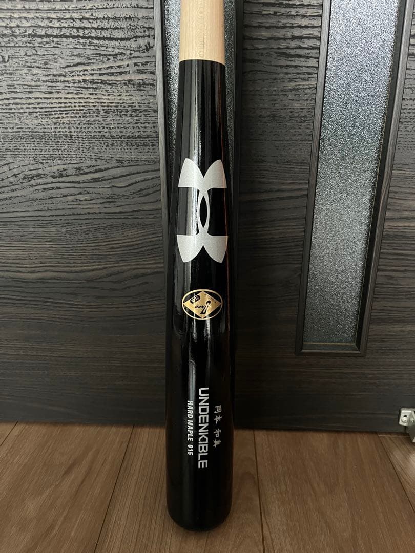 読売ジャイアンツ　巨人　岡本和真 #25　バット NPBマーク 支給品　実使用