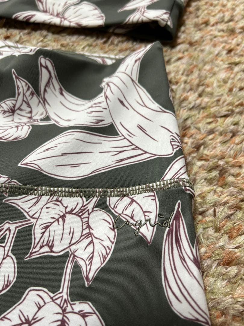 Ungrid 葉柄デザイン ヨガウェアセット