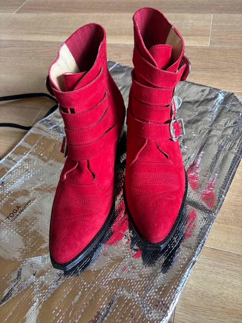 TOGAトーガ ★赤 スエード メタル ベルト ウエスタンブーツ