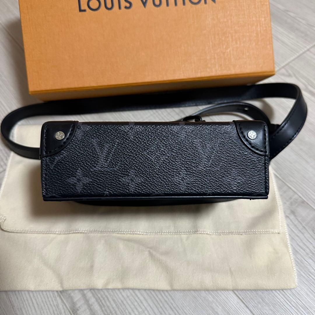 LOUIS VUITTON モノグラム エクリプス ショルダーバッグ