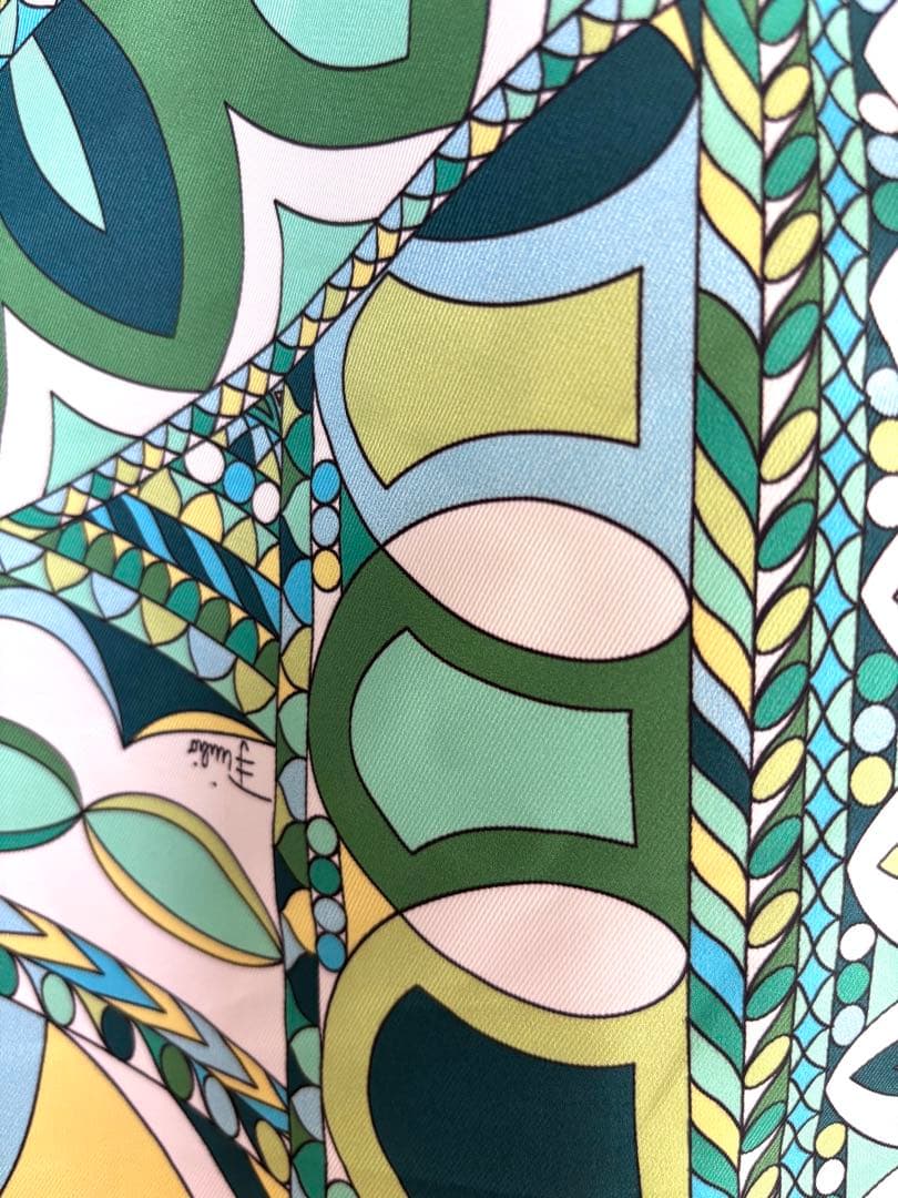 〈タグ付き新品‼︎〉EMILIO PUCCI ショッピングバッグ　保管袋付き