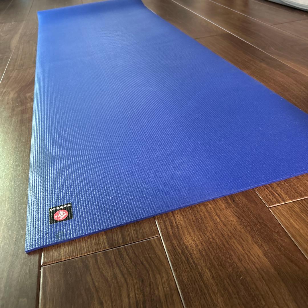 期間限定出品✨manduka ヨガマット　ブルー