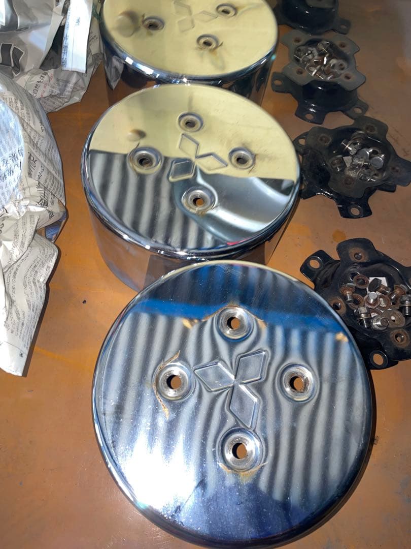 三菱 ふそう スーパーグレート 純正ホイールハブキャップ4個セット 低床 リア用