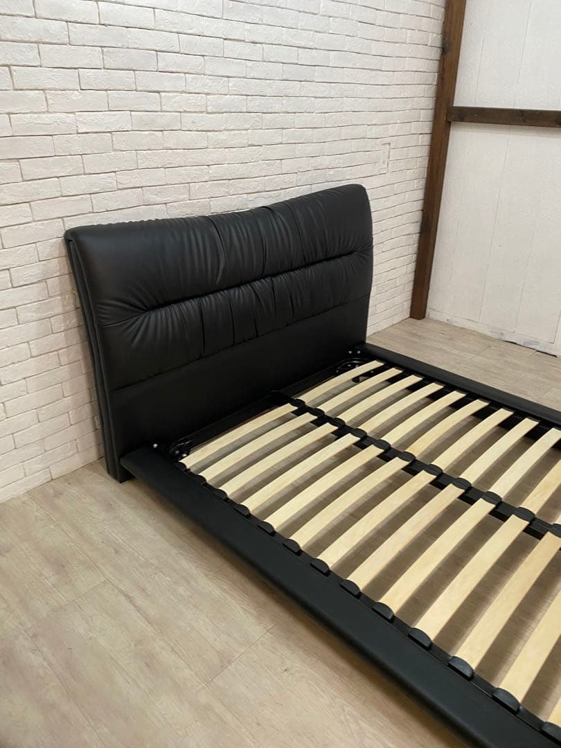 【東京都内23区配送無料】美品　ニトリ　ダブルベット　床置き　ブラック　フレーム