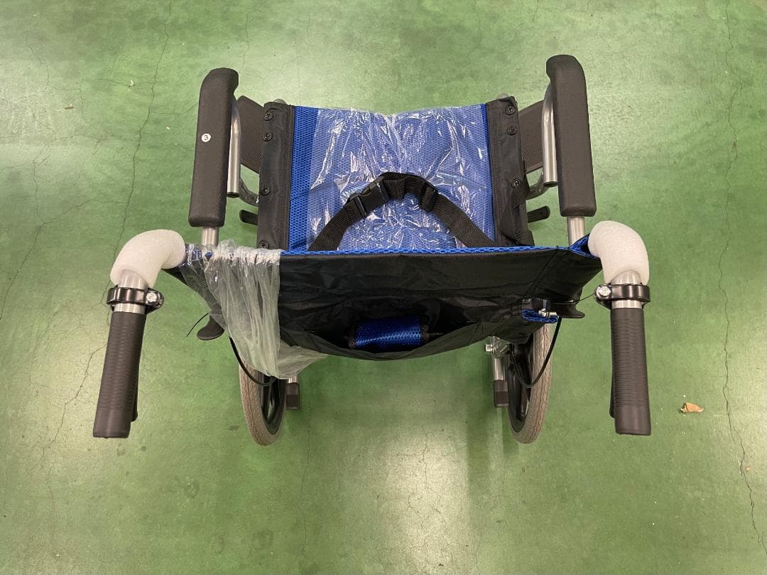 折りたたみ車椅子 軽量車椅子 【介助型】Shimaemiページ