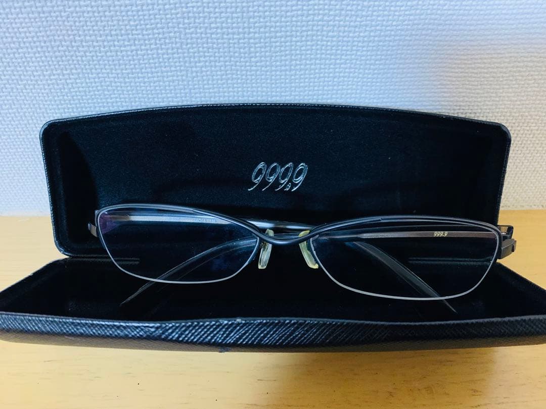 999.9ブラックフレーム