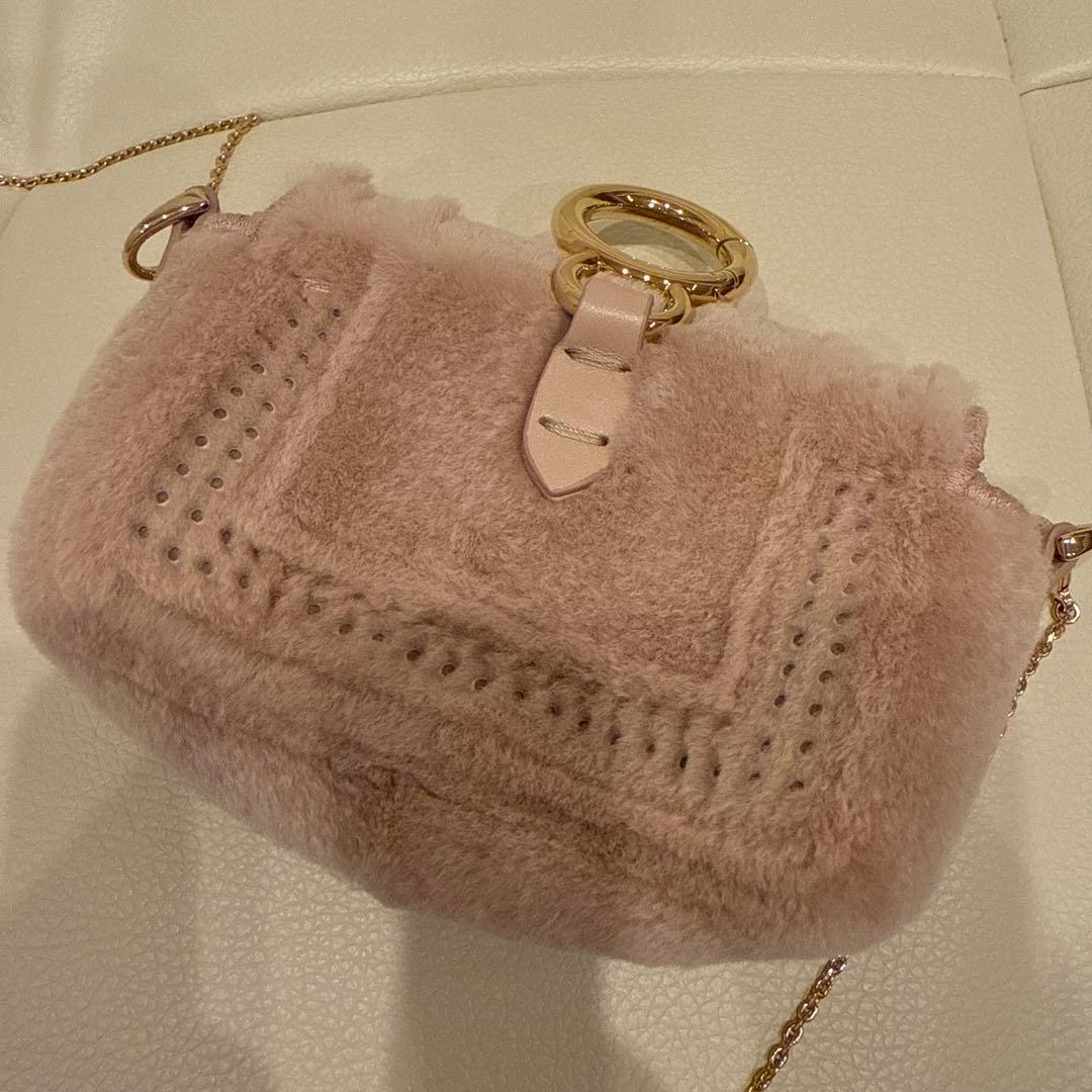 FENDIナノバケットチャーム