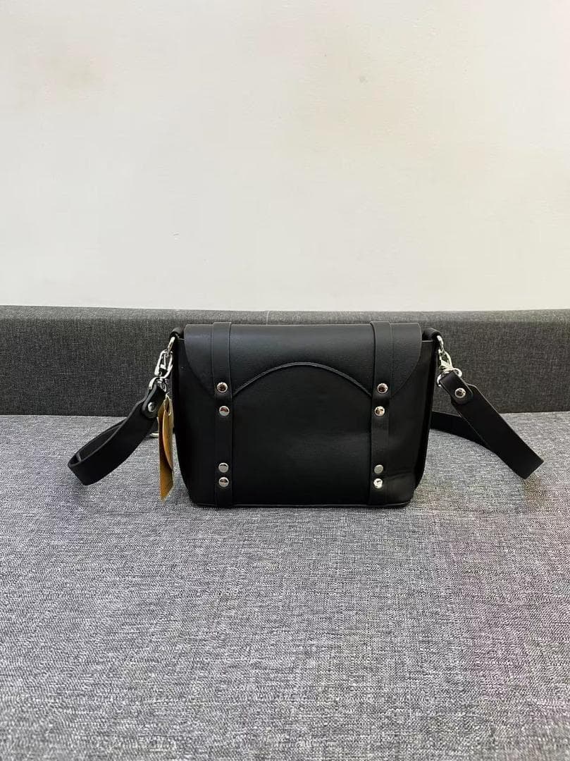 VIVIENNE WESTWOOD ショルダーバッグ