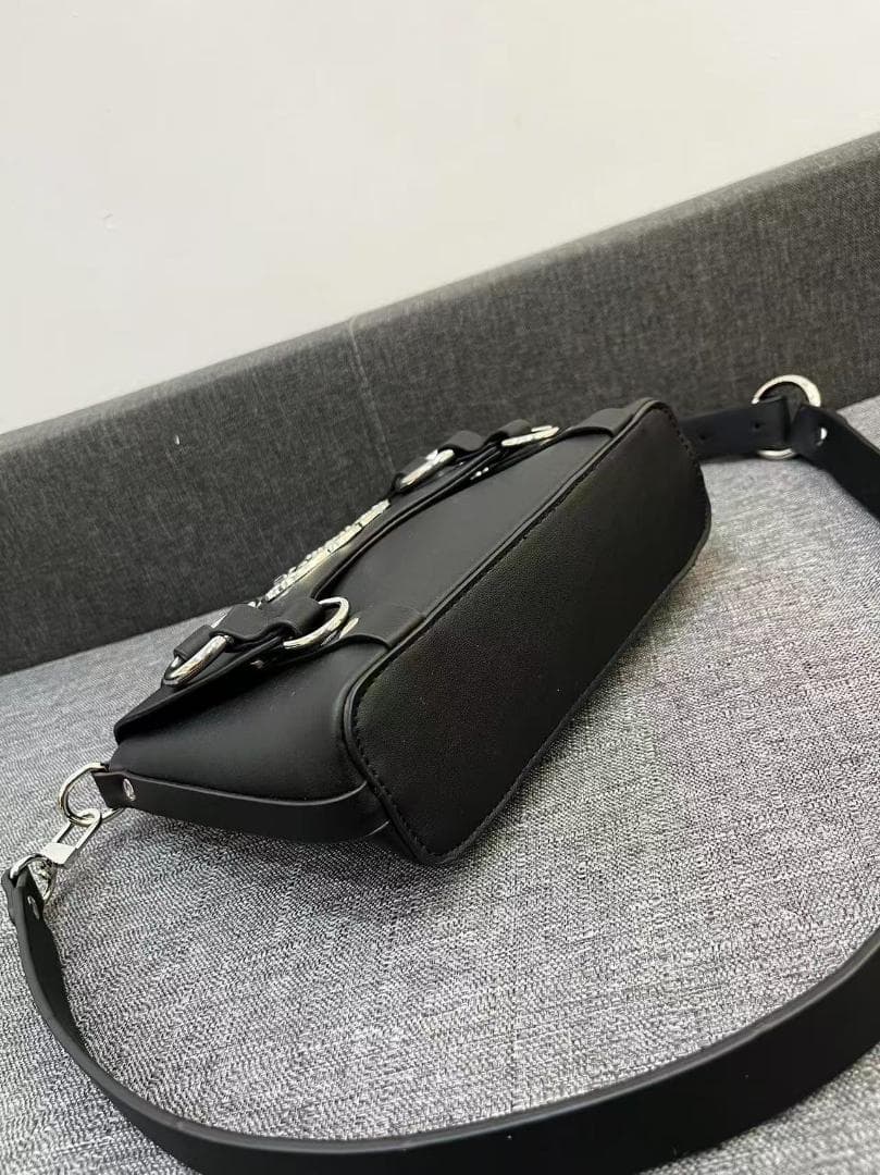 VIVIENNE WESTWOOD ショルダーバッグ