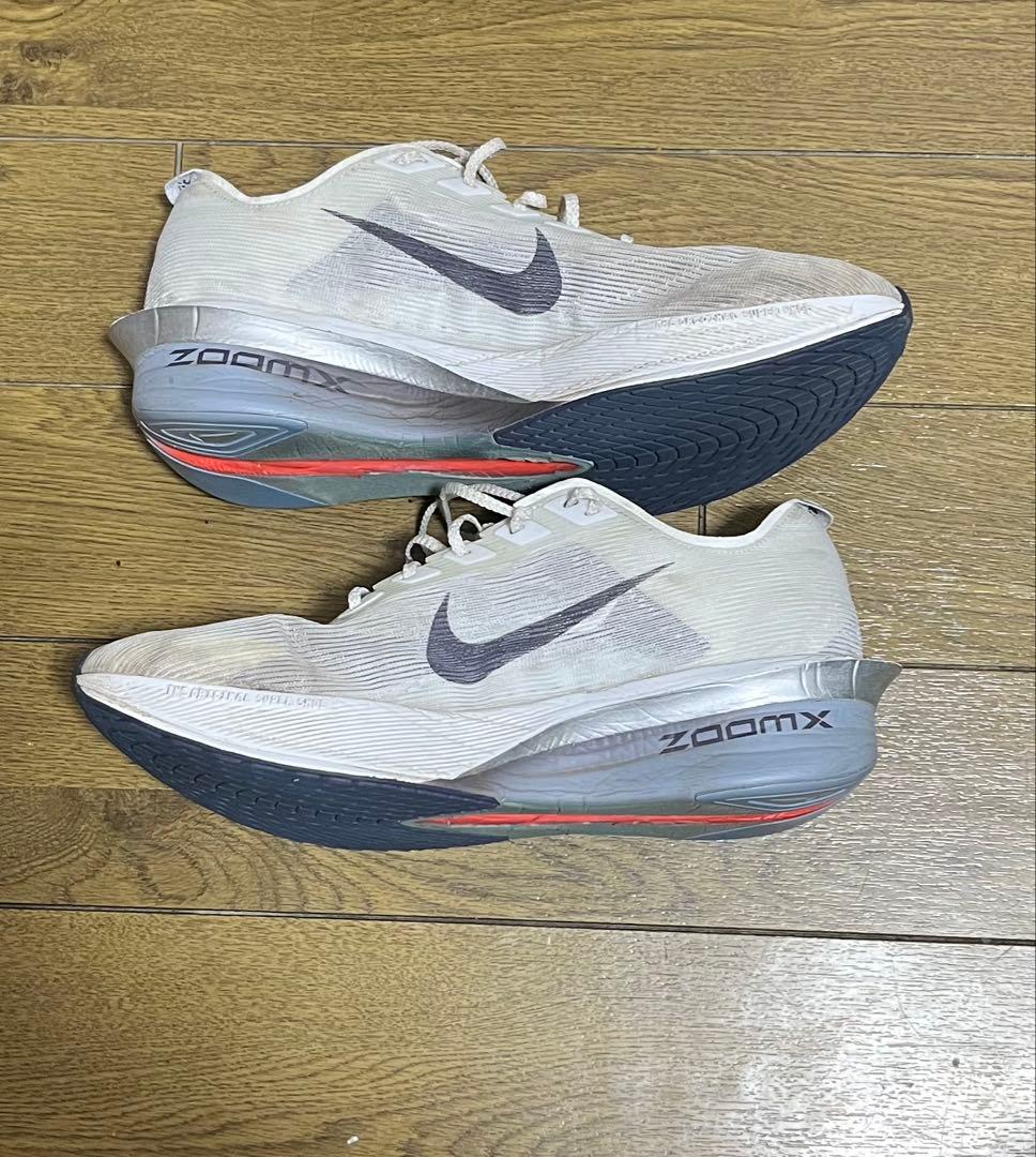 NIKE ヴェイパーフライ4 27.5