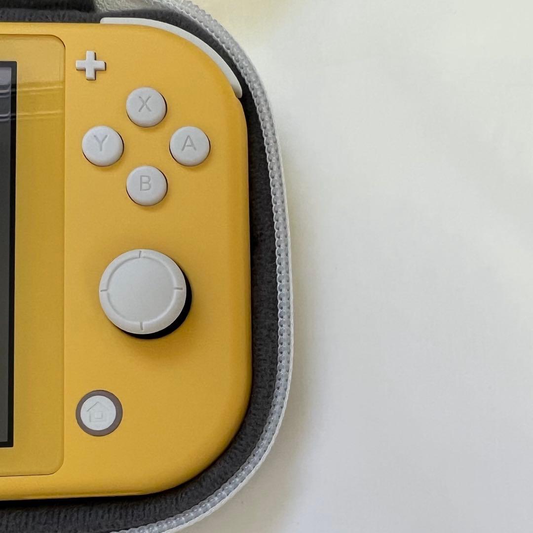 ニンテンドー Switch Light イエロー