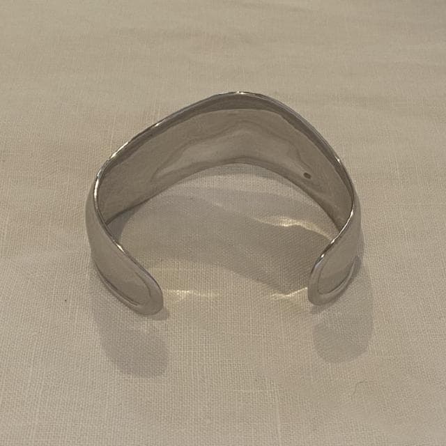 JAMIRAY ジャミレイ Wavy Silver Bangle カフバングル