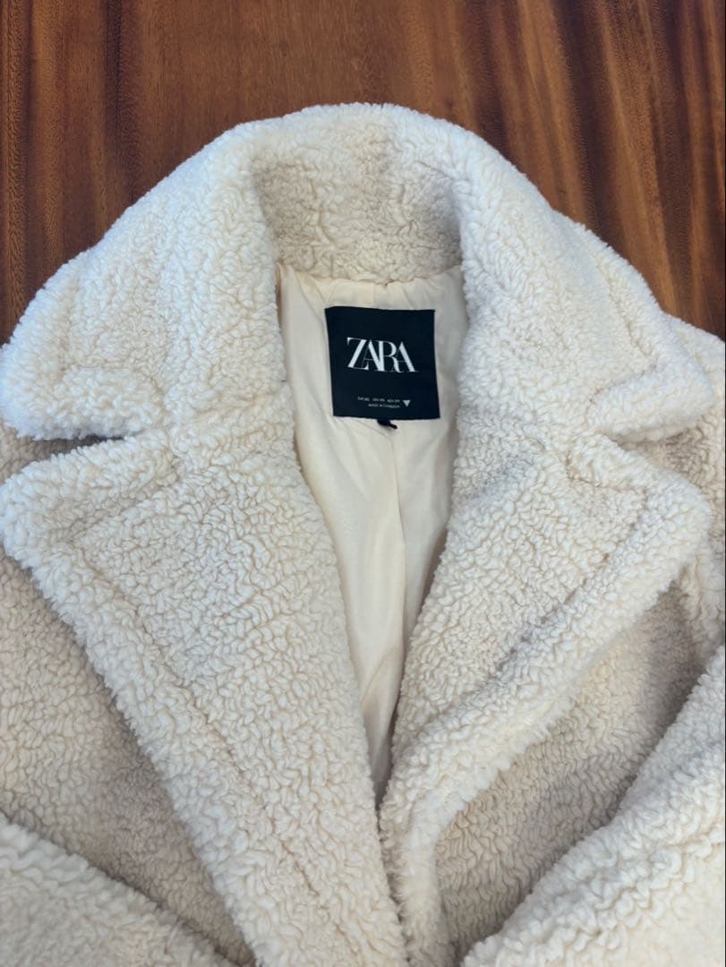 ZARA ロング丈ボアコート