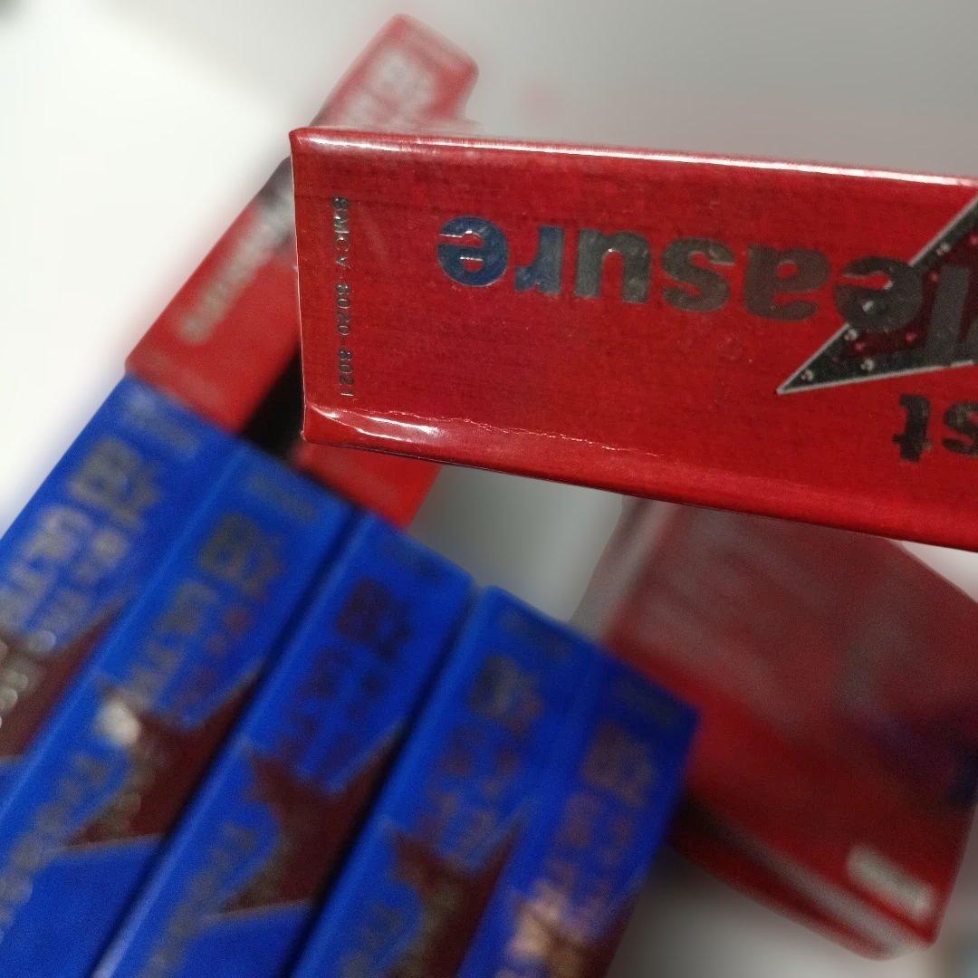 未開封B'z The Best \\"ULTRA Treasure\\"赤青各5枚