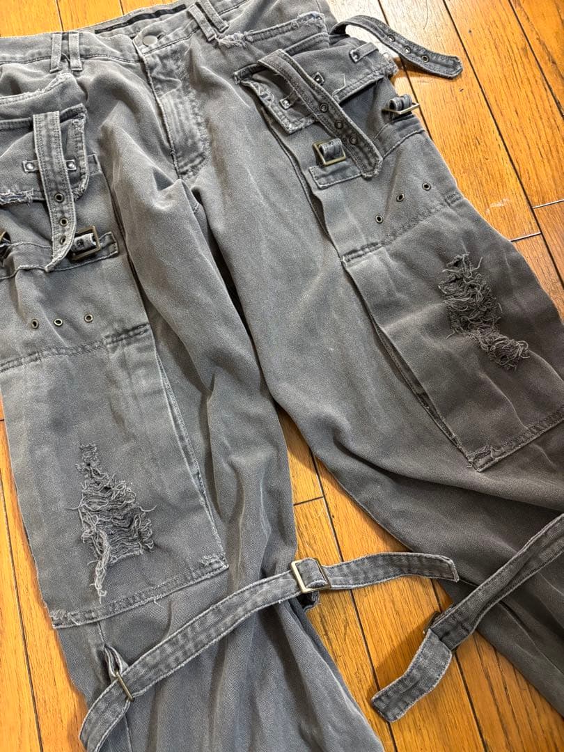 う*ぱ様 キミノリモリシタ　グレー 厚手綿カーゴパンツ ダメージ加工　kimin