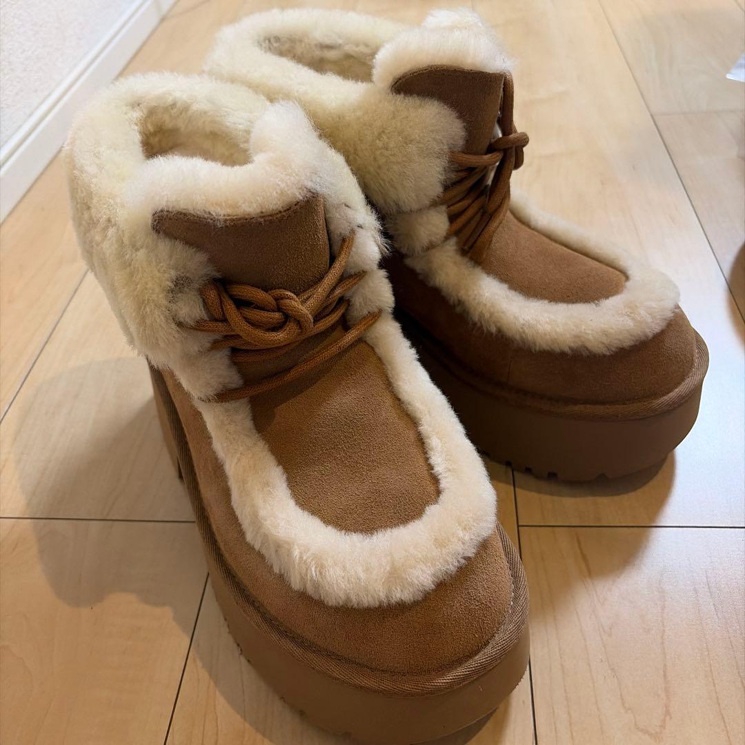 彩さん専用　　UGG エスミーレースアップ