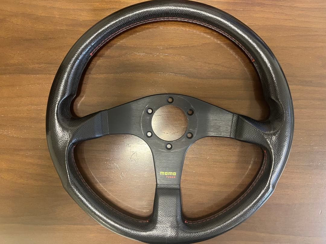 MOMO ステアリングホイール ブラックレザー　35センチ