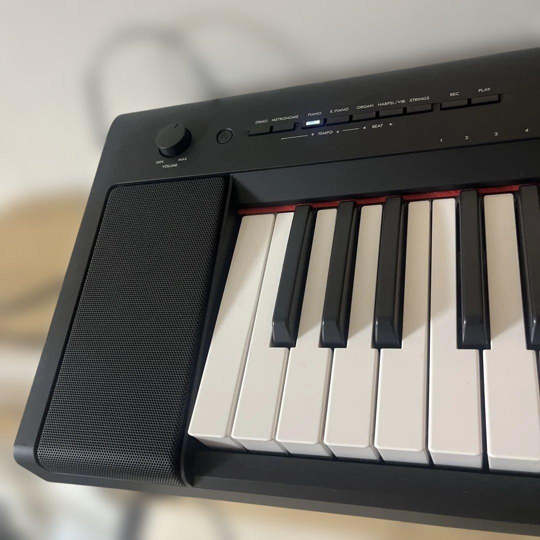 ほぼ未使用 YAMAHA キーボード Piaggero NP-35B