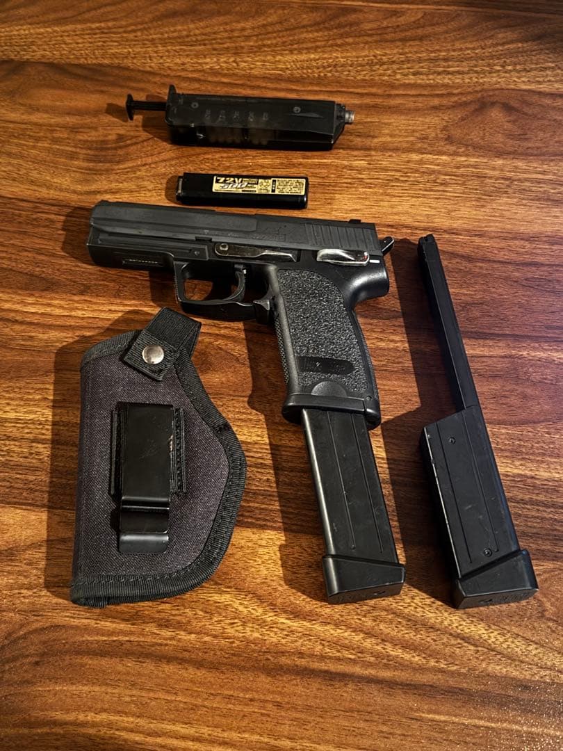 東京マルイ H&K USP 40S&W電動ハンドガン＋100連射マガジン2個