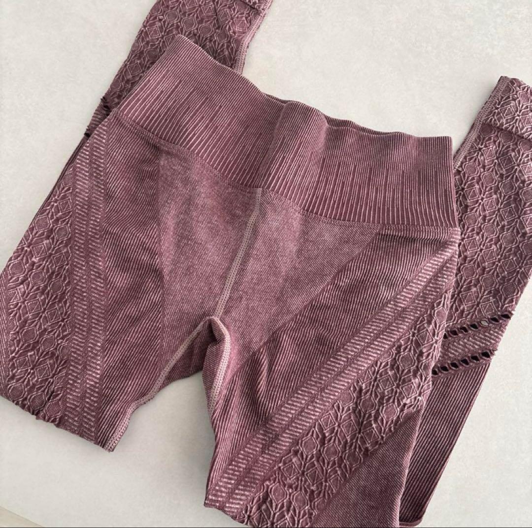 スカーラ／ヨガウェア上下セット