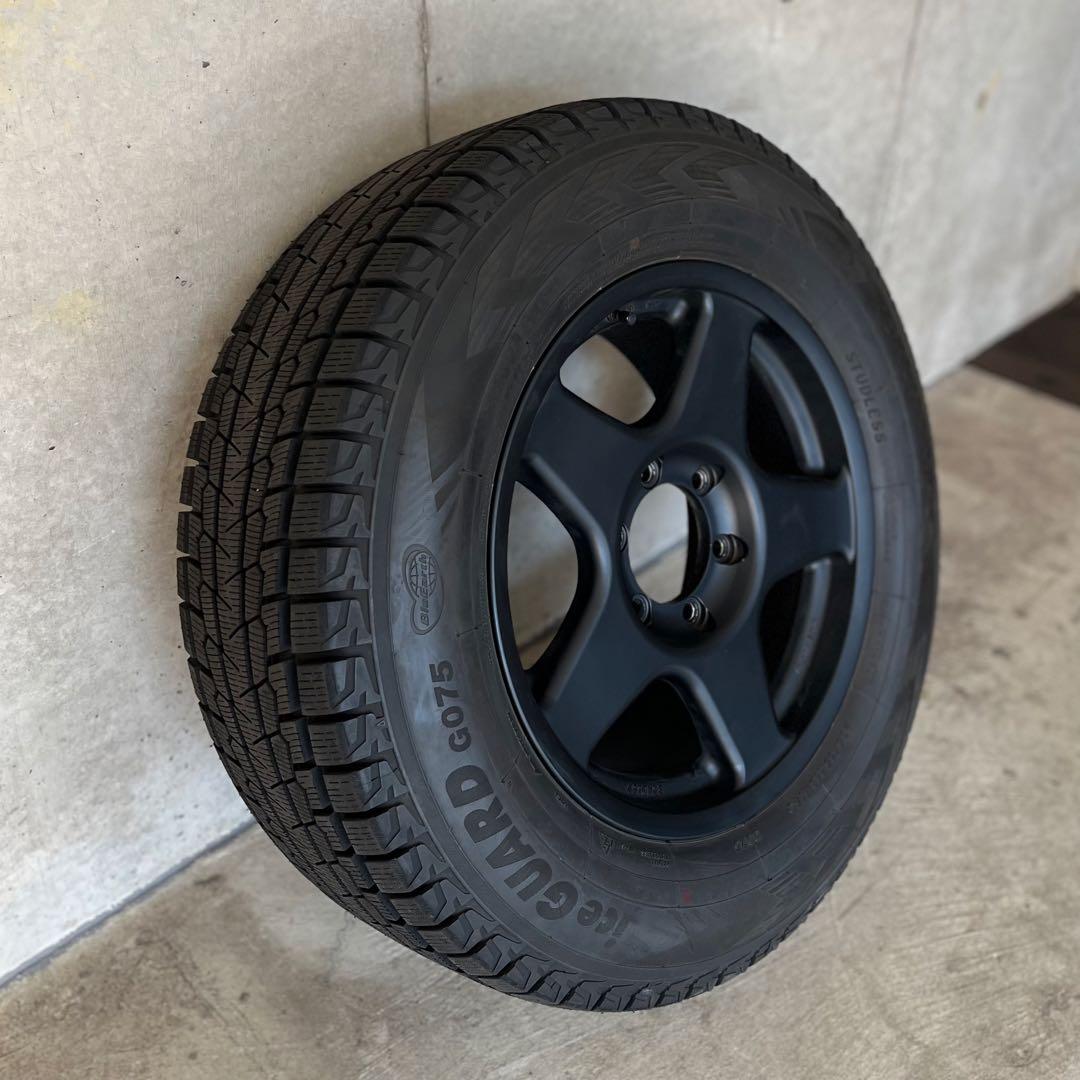 4X4 エンジニアリング ブラッドレーV ホイール　スタッドレスタイヤ　4本