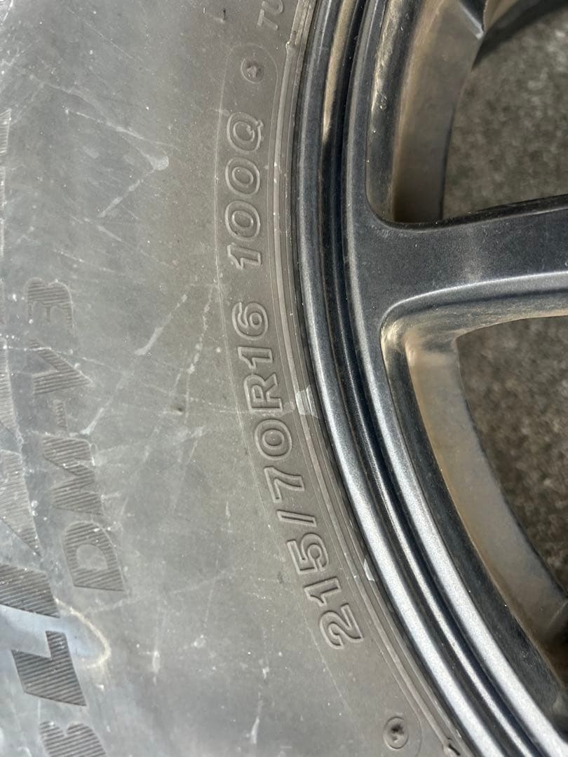 ブリヂストン スタッドレスタイヤ ホイールセット215/70R16デリカd5