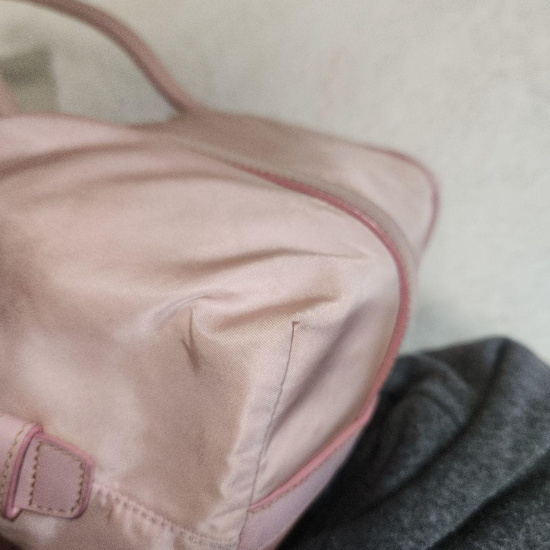 専売プラダ　ナイロン　レザー　バック　三角ロゴ　南京錠