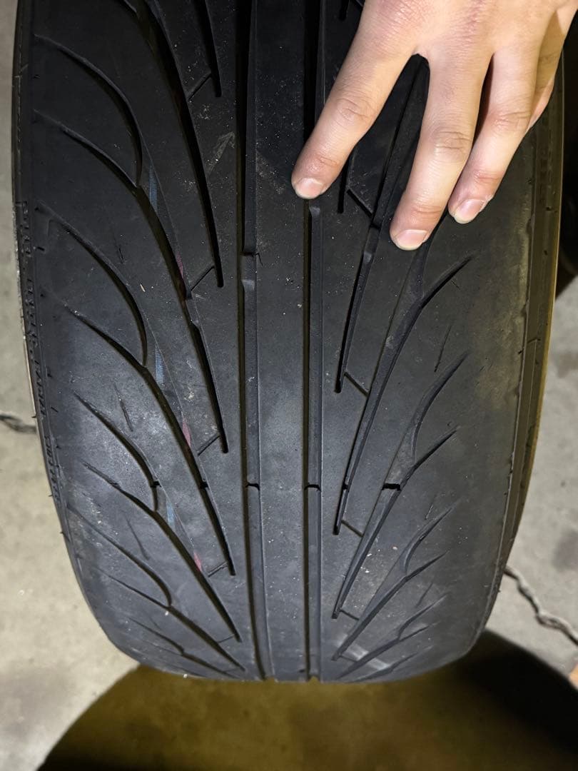 eleven racing 18インチ×9J+30 タイヤ付き　4本セット