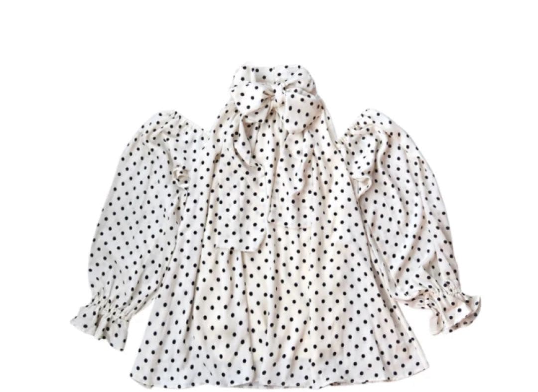 treatürself ソフィードットリボンチュニックブラウス