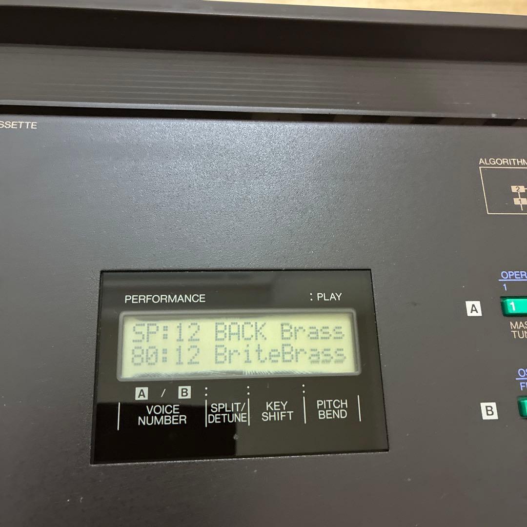 動作品　YAMAHA DX21 シンセサイザー　名機