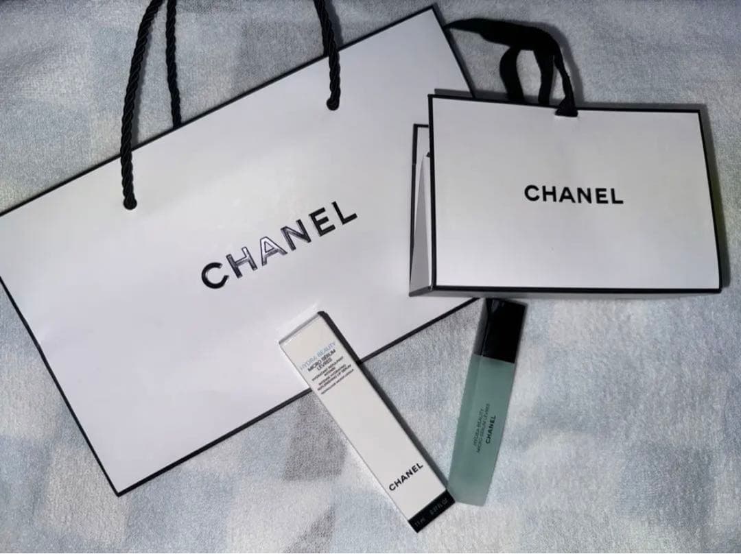 シャネル イドゥラ ビューティ マイクロ リップ セラム