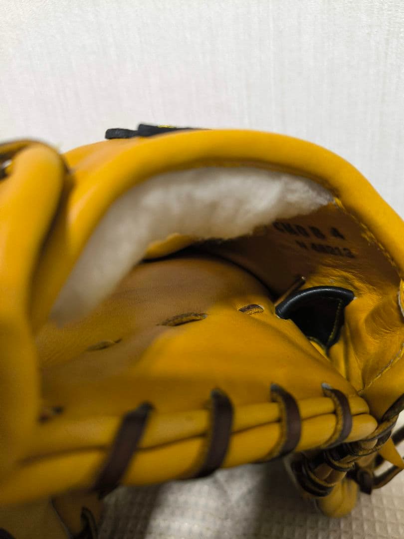 ミズノ　ミズノプロ　軟式内野手用グラブ