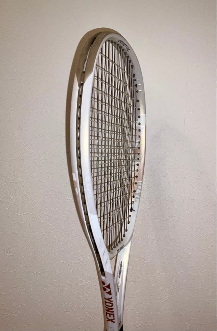 【YONEX】美品 VCORE 100 SAND BEIGE　サンドベージュ　白