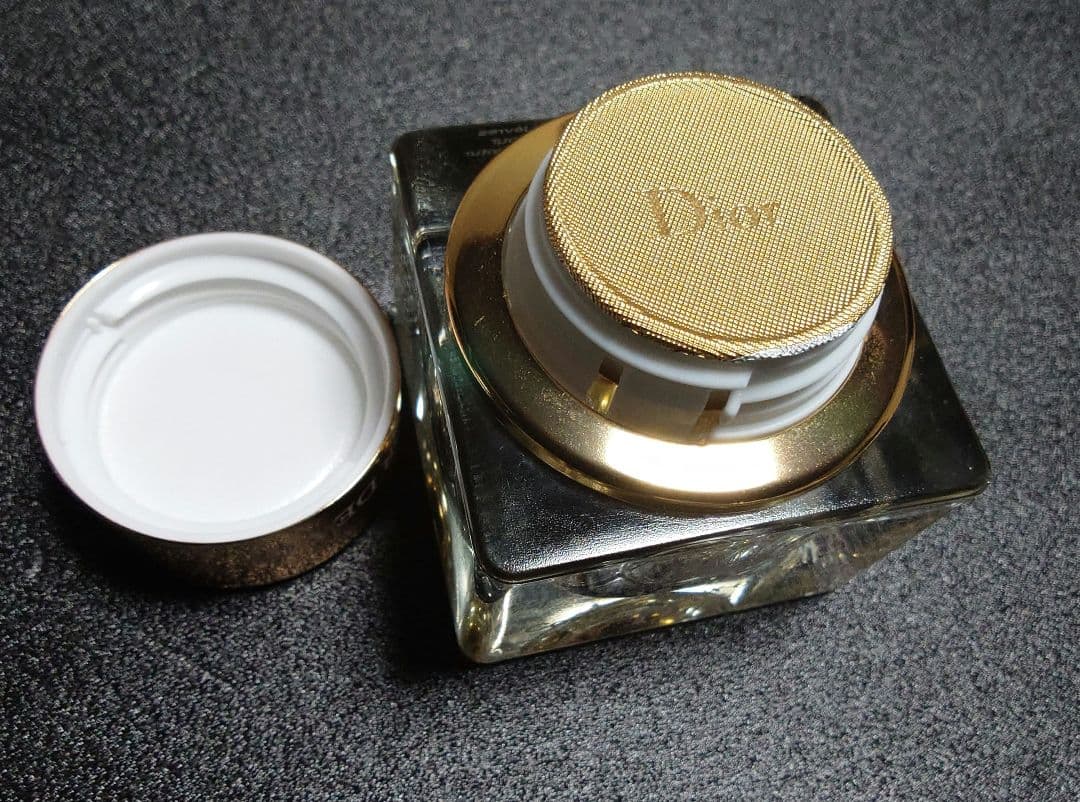 Dior オードヴィ ユー エ レーヴル　目元 口元用クリーム