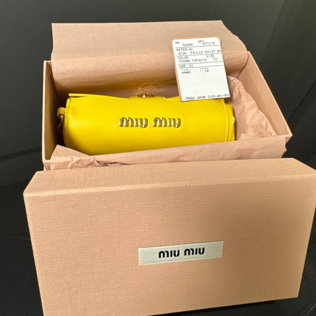 ミュウミュウ　エコバッグ　美品　miumiu