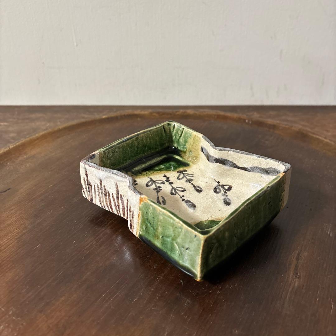 時代織部　向付け　美濃　瀬戸　古美術　茶道具　懐石　酒器　志野　唐津　備前　李朝