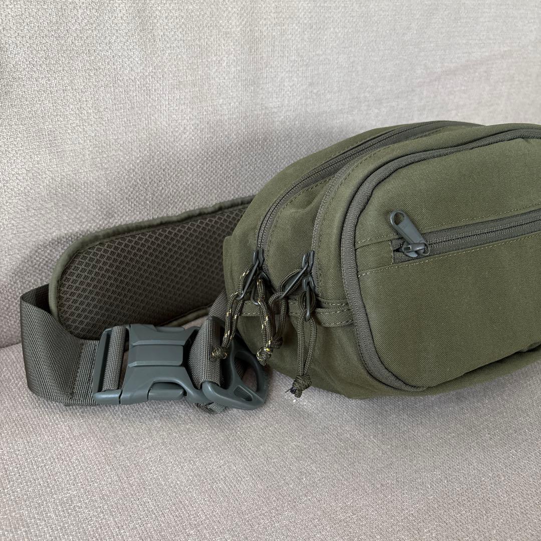 Hugoo ヒップシート カーキ