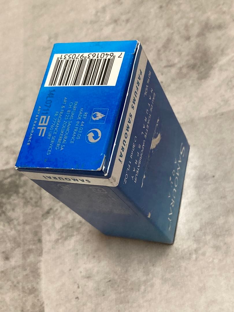 サムライ アクア オードトワレ 30ml フランス製　SAMOURA　新品　香水