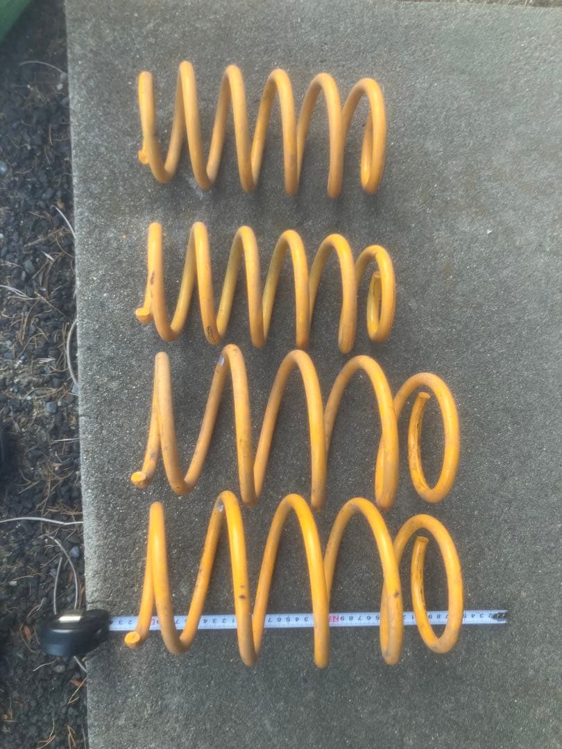 レクサス ct200h ダウンサス　zoom ズーム 　中古　前後　CT