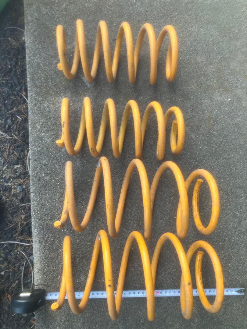 レクサス ct200h ダウンサス　zoom ズーム 　中古　前後　CT