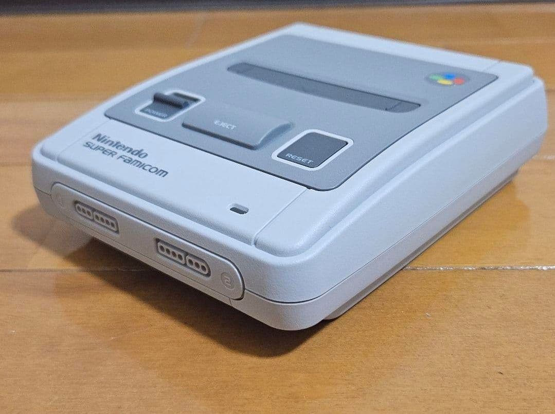 未使用に近い 美品 任天堂 ニンテンドークラシックミニ 本体 スーパーファミコン