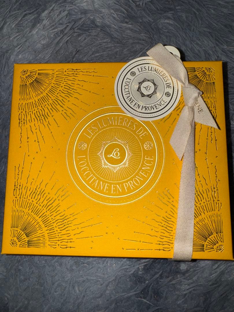 ロクシタン　美容液&レフィル&ディワインクリーム8ml 3点セット