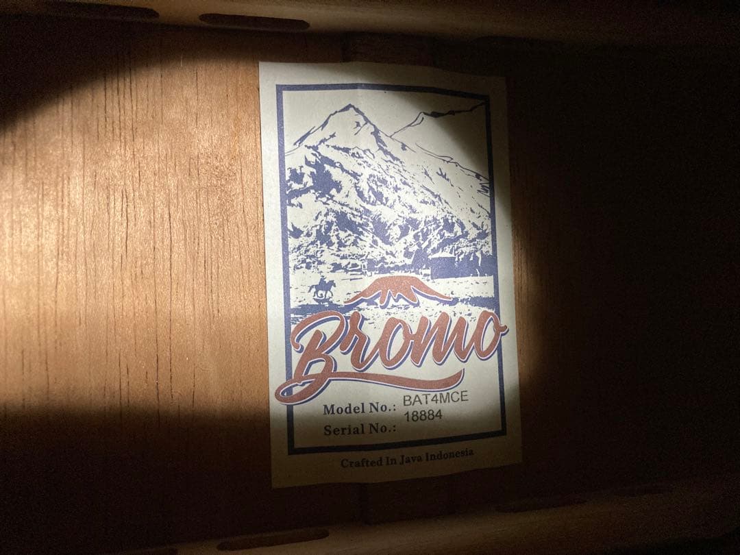 Bromo Guitars BAT4MCE ブロモギター