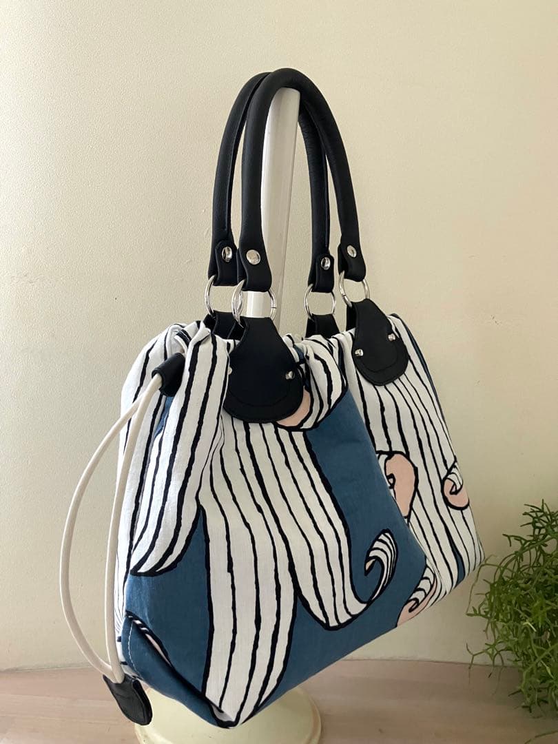 ハンドメイド swing巾着バッグ