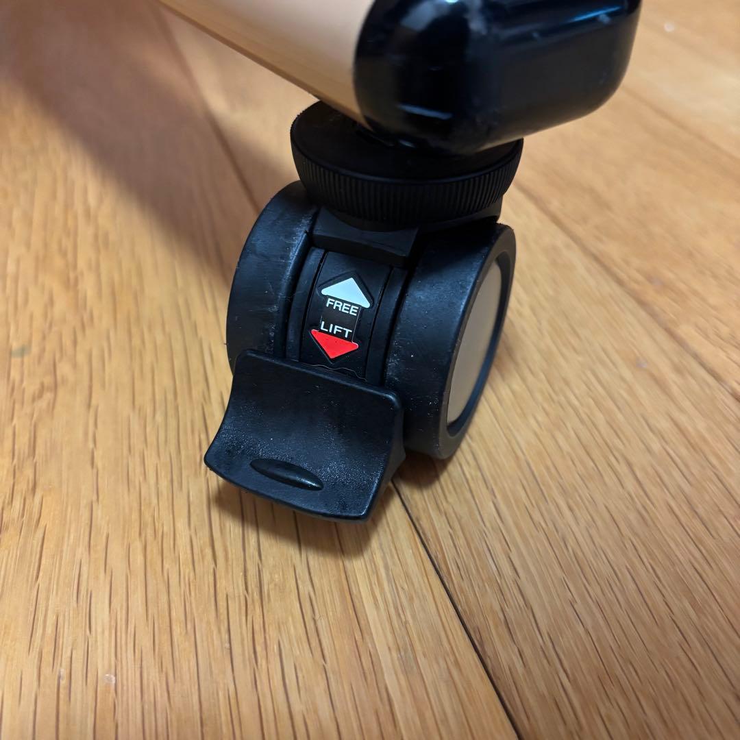 ニシキ工業　介護用テーブル　昇降機能　折りたたみ式