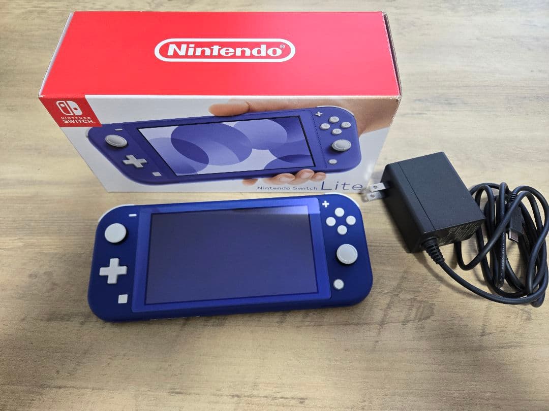 Nintendo Switch Lite 本体