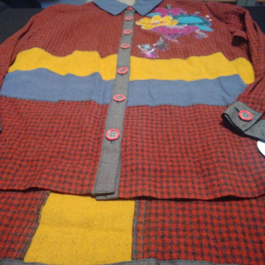 97.アルベロベロ 　　刺繍入りカラフル長袖シャツ