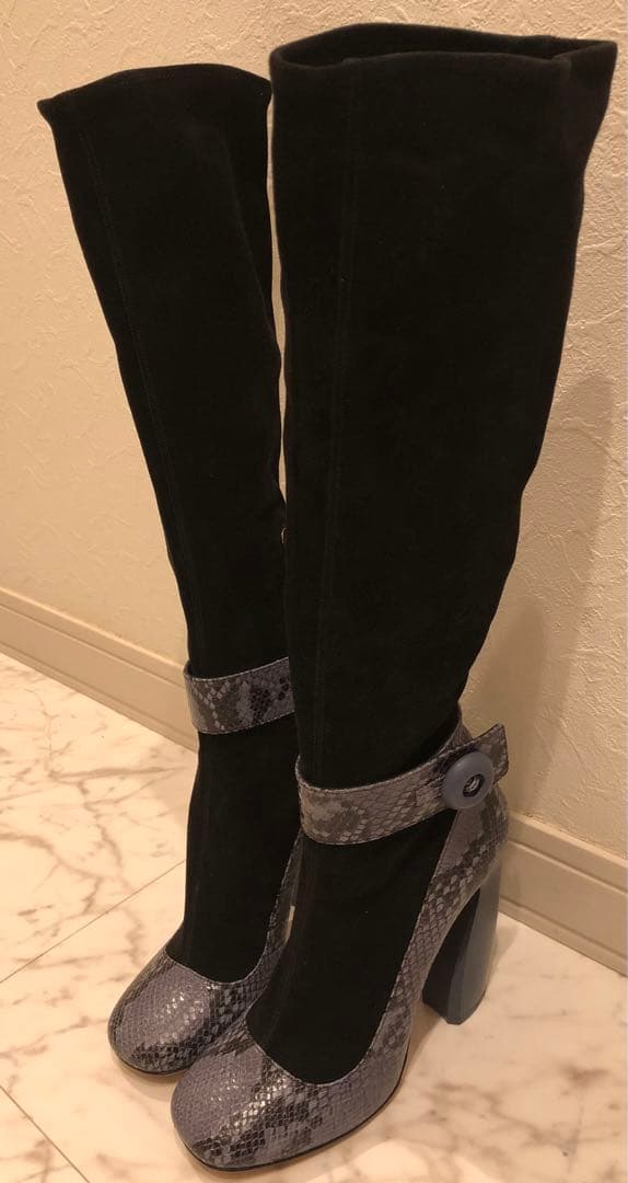 【合馬公式アカウント1 】 PRADA ロングブーツ