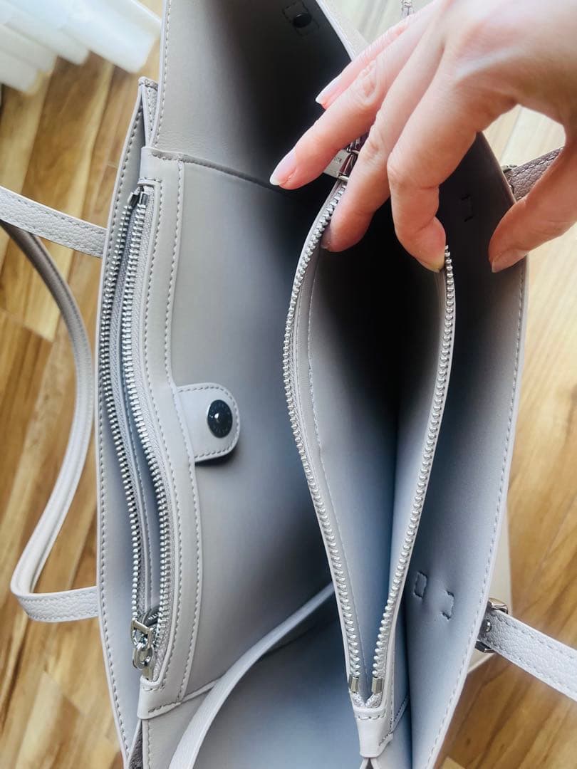 【美品】ベージュトートバッグCharles&keith